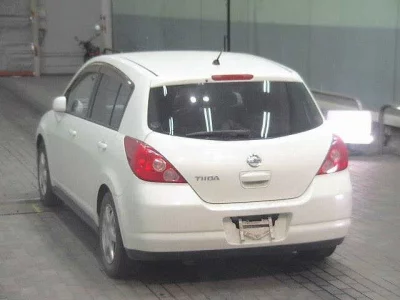 Nissan TIIDA