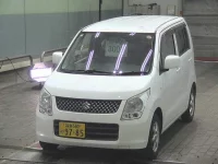 Suzuki WAGON R лот № 3005 оценка 4  с аукциона в Японии 2