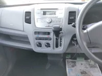 Suzuki WAGON R лот № 3005 оценка 4  с аукциона в Японии 4