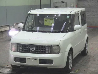 Nissan CUBE  с аукциона в Японии
