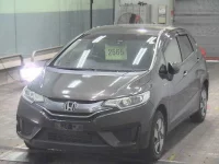 Honda FIT лот № 2565 оценка 3.5  с аукциона в Японии 2