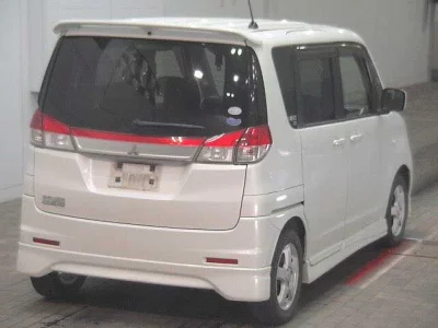 Mitsubishi DELICA D2