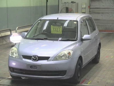 Mazda DEMIO  с аукциона в Японии