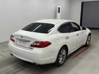 Nissan FUGA лот № 90026 оценка 3.5  с аукциона в Японии 4