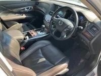 Nissan FUGA лот № 90026 оценка 3.5  с аукциона в Японии 6