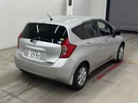 Nissan NOTE лот № 30001 оценка 4  с аукциона в Японии 4