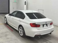 BMW 3-Series лот № 30002 оценка 4  с аукциона в Японии 1