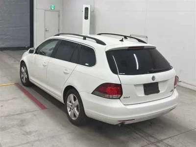 Volkswagen GOLF VARIANT