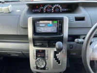 Toyota VOXY лот № 30023 оценка 3.5  с аукциона в Японии 5