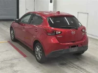 Mazda DEMIO лот № 30044 оценка 4  с аукциона в Японии 1