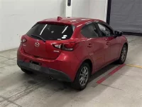 Mazda DEMIO лот № 30044 оценка 4  с аукциона в Японии 4