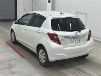 Toyota VITZ лот № 30025 оценка 3.5  с аукциона в Японии 1