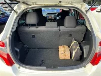 Toyota VITZ лот № 30025 оценка 3.5  с аукциона в Японии 9