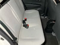 Toyota VITZ лот № 30072 оценка 4  с аукциона в Японии 7