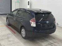 Toyota PRIUS ALPHA лот № 30054 оценка 4  с аукциона в Японии 1