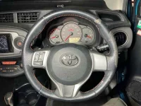 Toyota VITZ лот № 30070 оценка 3.5  с аукциона в Японии 2