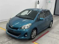 Toyota VITZ лот № 30070 оценка 3.5  с аукциона в Японии 3