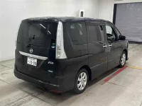 Nissan SERENA лот № 30068 оценка 4  с аукциона в Японии 4
