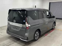 Nissan SERENA лот № 30071 оценка 4.5  с аукциона в Японии 4