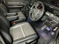Honda STEP WAGON лот № 30075 оценка 3.5  с аукциона в Японии 6