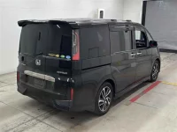 Honda STEP WAGON лот № 30075 оценка 3.5  с аукциона в Японии 4