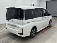 Honda STEP WAGON лот № 30088 оценка 4  с аукциона в Японии 4