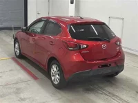 Mazda DEMIO лот № 30049 оценка 4  с аукциона в Японии 1