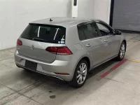 Volkswagen GOLF лот № 30056 оценка 4  с аукциона в Японии 4