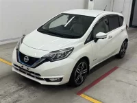 Nissan NOTE лот № 30094 оценка 4  с аукциона в Японии 3