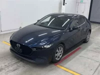 Mazda MAZDA3 лот № 30187 оценка 4  с аукциона в Японии 3