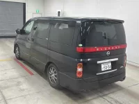 Nissan ELGRAND лот № 90186 оценка R  с аукциона в Японии 1
