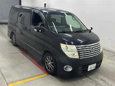 Nissan ELGRAND  с аукциона в Японии