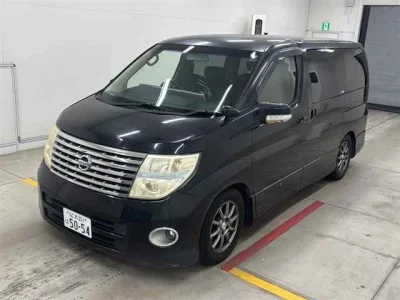 Nissan ELGRAND  с аукциона в Японии