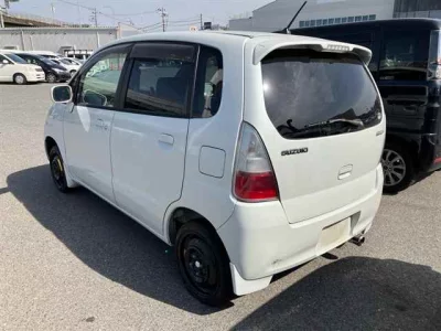 Suzuki MRWAGON