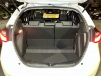 Honda FIT лот № 10054 оценка R  с аукциона в Японии 9