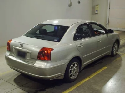 Toyota AVENSIS SEDAN