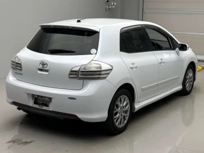 Toyota BLADE