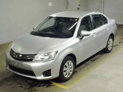 Toyota COROLLA AXIO  с аукциона в Японии