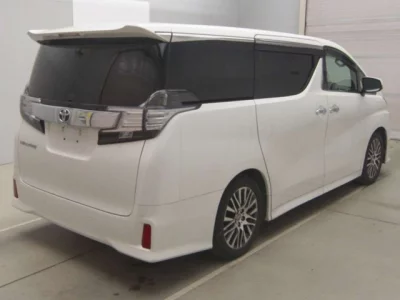 Toyota VELLFIRE  с аукциона в Японии