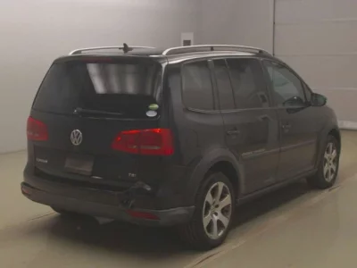 Volkswagen GOLF TOURAN