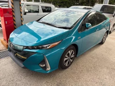 Toyota PRIUS PHV  с аукциона в Японии