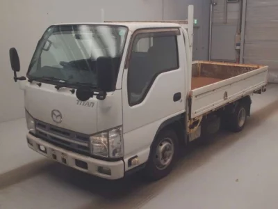 Mazda TITAN  с аукциона в Японии