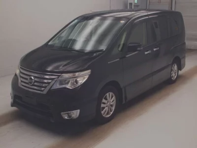 Nissan SERENA  с аукциона в Японии