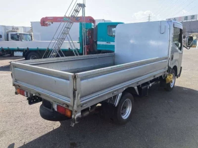 Nissan ATLAS  с аукциона в Японии