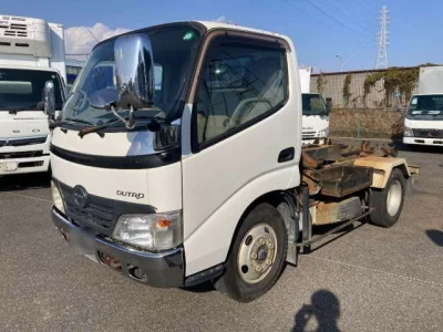Hino DUTRO  с аукциона в Японии