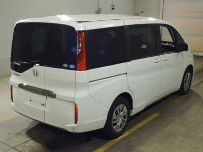 Honda STEP WAGON  с аукциона в Японии