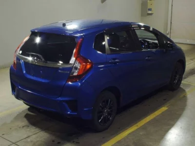 Honda FIT  с аукциона в Японии