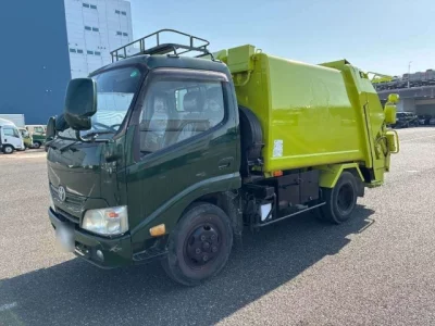 Toyota DYNA  с аукциона в Японии