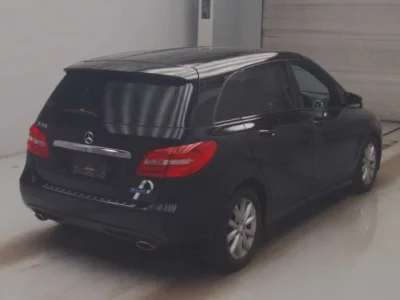 Mercedes-Benz B CLASS