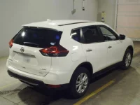 Nissan X-TRAIL лот № 18 оценка R  с аукциона в Японии 1